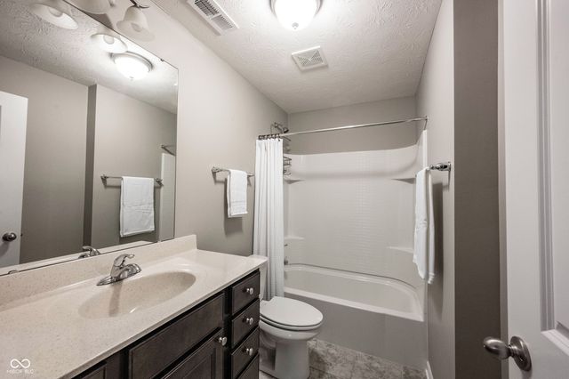 10972 Cliffside Drive, Fortville, IN 46040