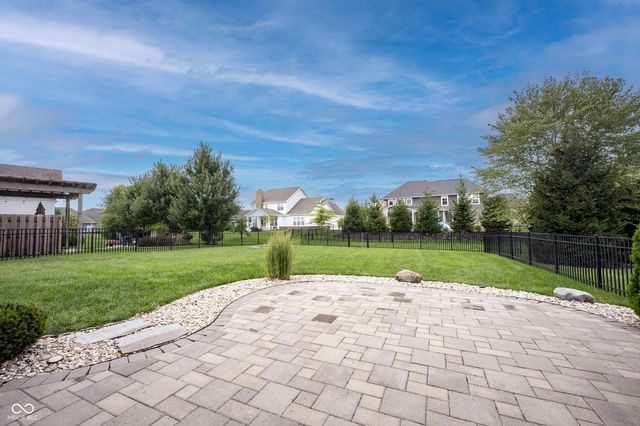 10972 Cliffside Drive, Fortville, IN 46040