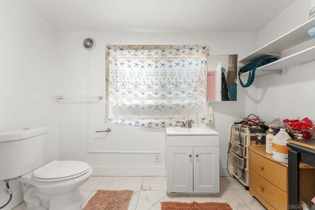 160 Cedar Street, El Cajon, CA 92021