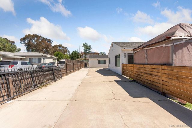 160 Cedar Street, El Cajon, CA 92021