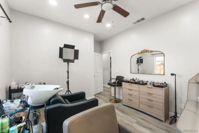 160 Cedar Street, El Cajon, CA 92021
