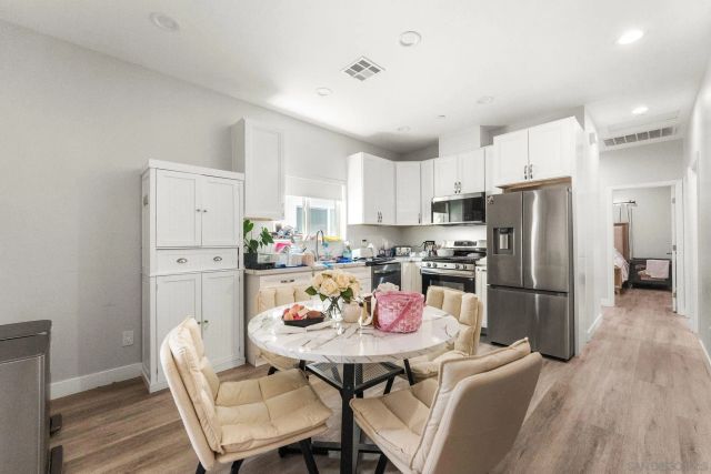 160 Cedar Street, El Cajon, CA 92021