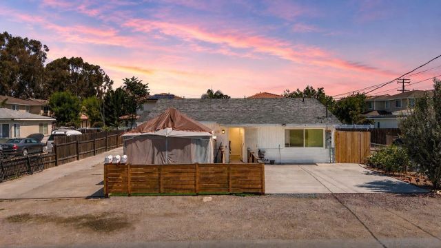 160 Cedar Street, El Cajon, CA 92021