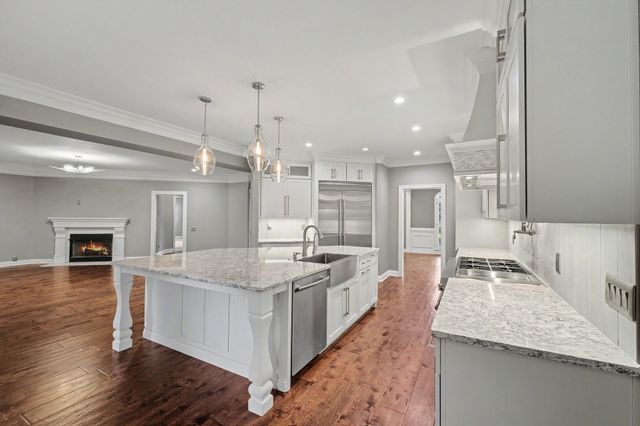 1308 Lewisburg Pike, Franklin, TN 37064