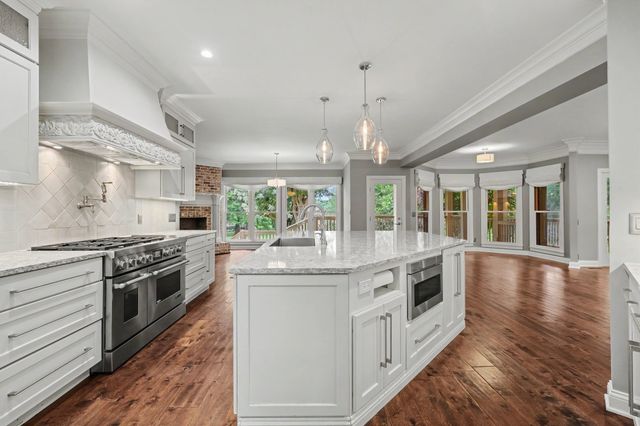 1308 Lewisburg Pike, Franklin, TN 37064