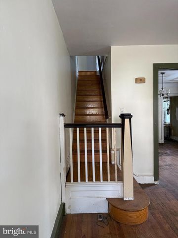 12 TOWNSHIP LINE RD, Elkins Park, PA 19027
