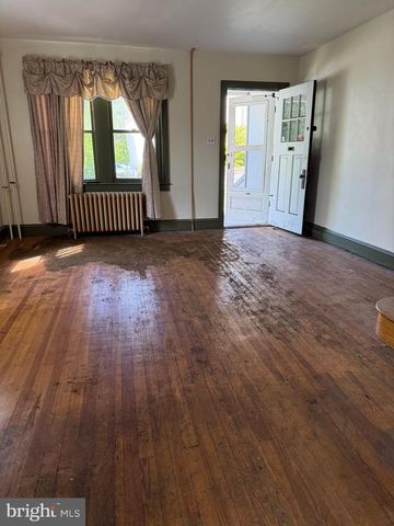 12 TOWNSHIP LINE RD, Elkins Park, PA 19027