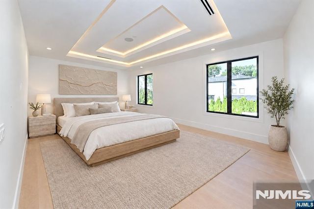 119 Arnot Place, Paramus, NJ 07652