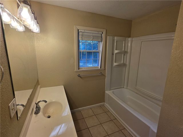 1937 Lawson Street, Fayetteville, AR 72703