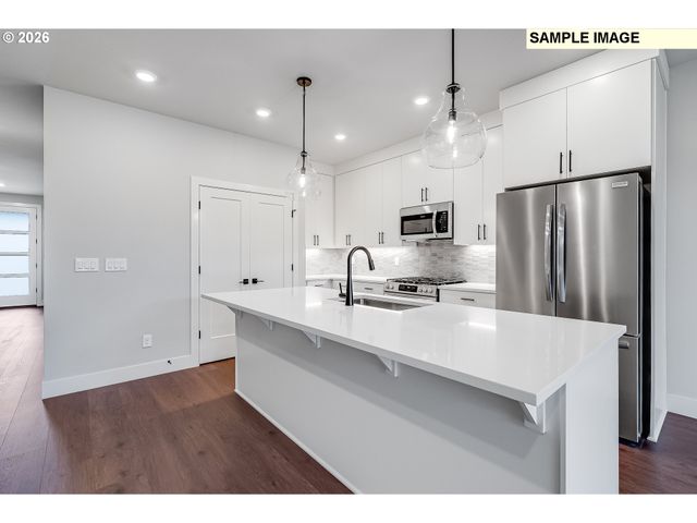 12080 Sw TRASK St, Beaverton, OR 97007