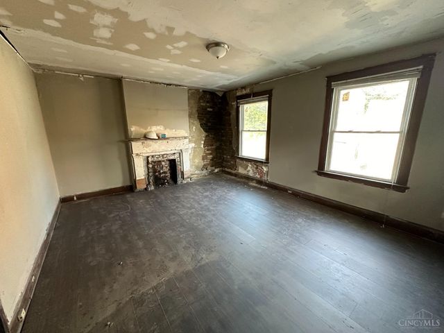 2307 Vine Street, Cincinnati, OH 45219