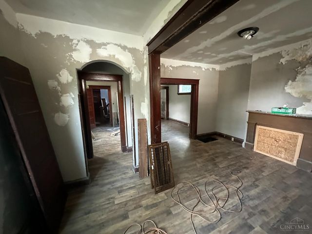 2307 Vine Street, Cincinnati, OH 45219