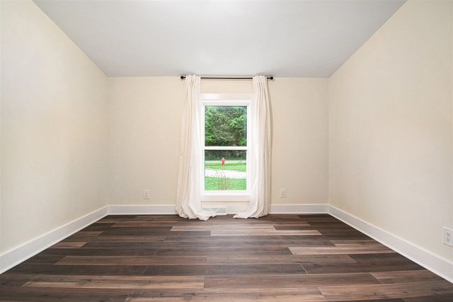 8460 Warren Woods Road, Three Oaks, MI 49128