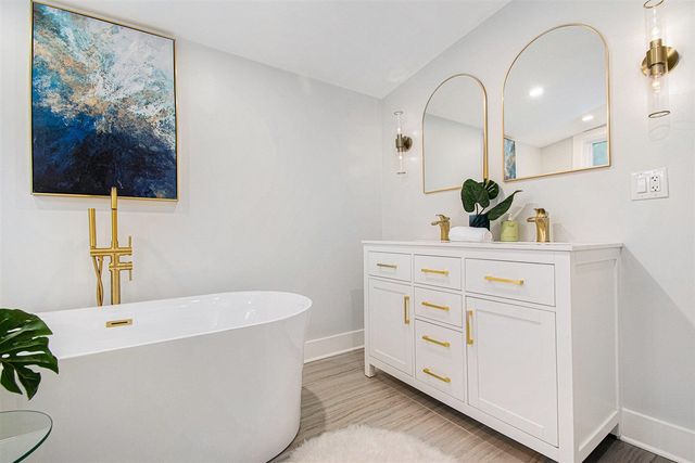 8460 Warren Woods Road, Three Oaks, MI 49128