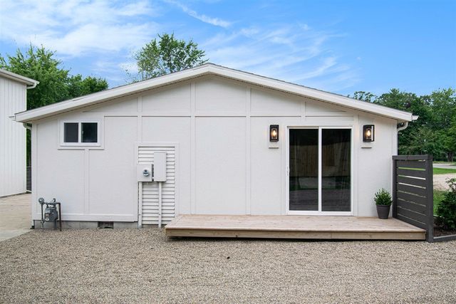 8460 Warren Woods Road, Three Oaks, MI 49128