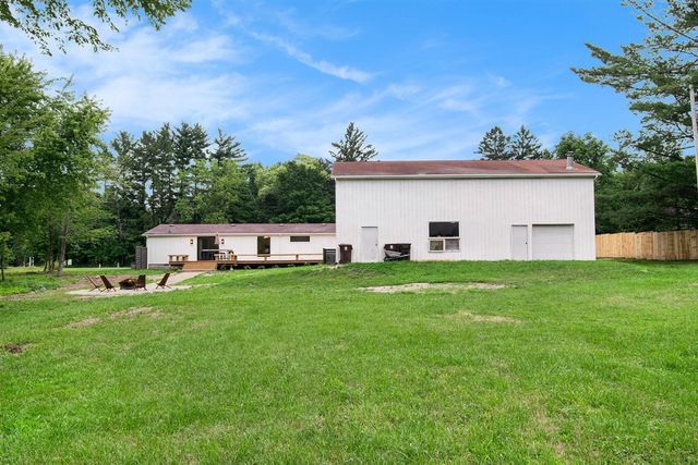 8460 Warren Woods Road, Three Oaks, MI 49128