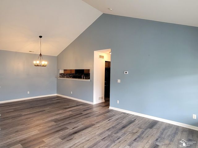 23006 Fairlane Boulevard, Woodhaven, MI 48183