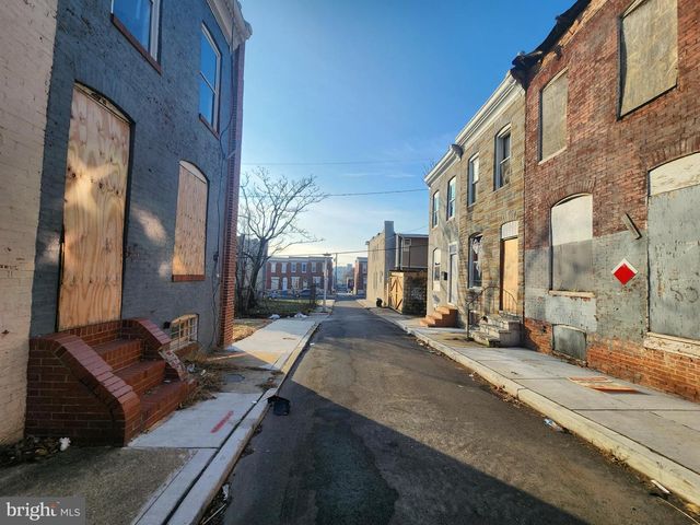 1806 N CHAPEL ST, Baltimore, MD 21213