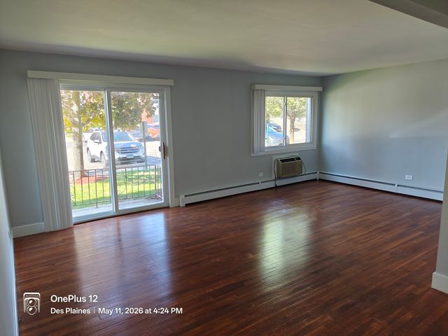 8892 Jody Lane 1E, Des Plaines, IL 60016