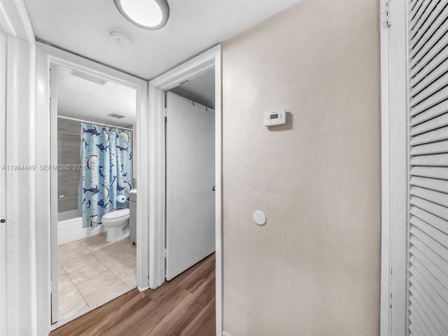 1101 NE 191st St 307, Miami, FL 33179