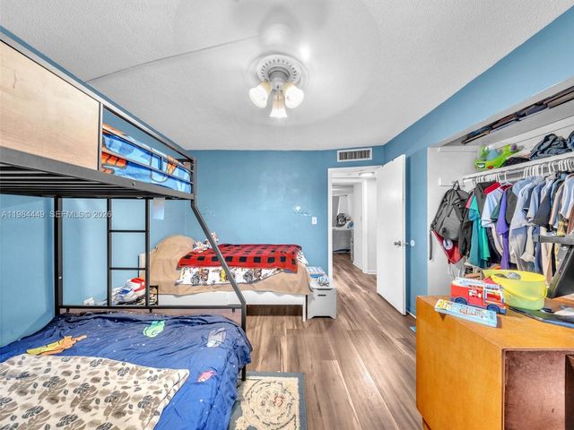 1101 NE 191st St 307, Miami, FL 33179