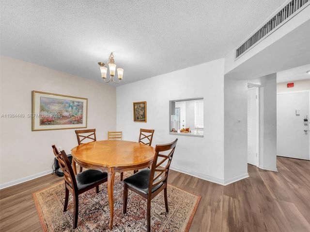 1101 NE 191st St 307, Miami, FL 33179