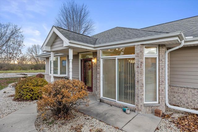 115 Pheasant RUN, Johnson Creek, WI 53038