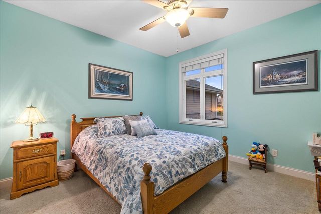 115 Pheasant RUN, Johnson Creek, WI 53038