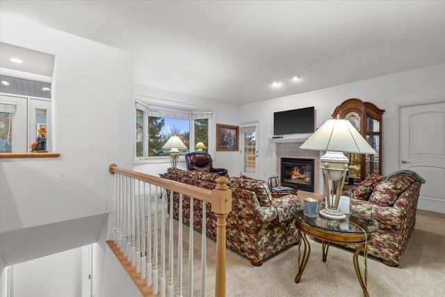 115 Pheasant RUN, Johnson Creek, WI 53038