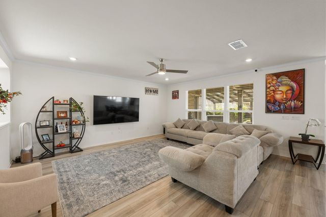 7207 Wink WAY, Austin, TX 78744