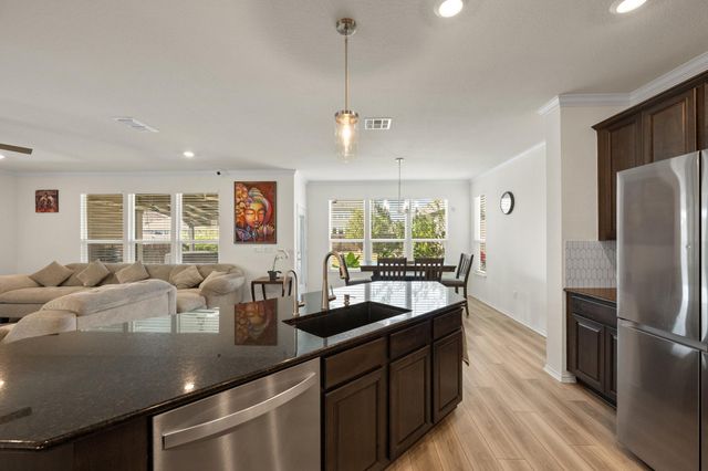 7207 Wink WAY, Austin, TX 78744