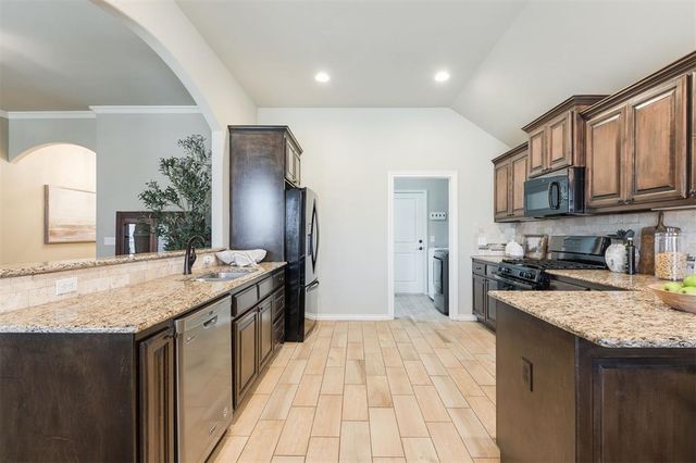 5905 NW 159th Street, Edmond, OK 73013