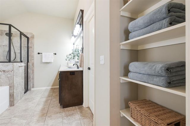 5905 NW 159th Street, Edmond, OK 73013