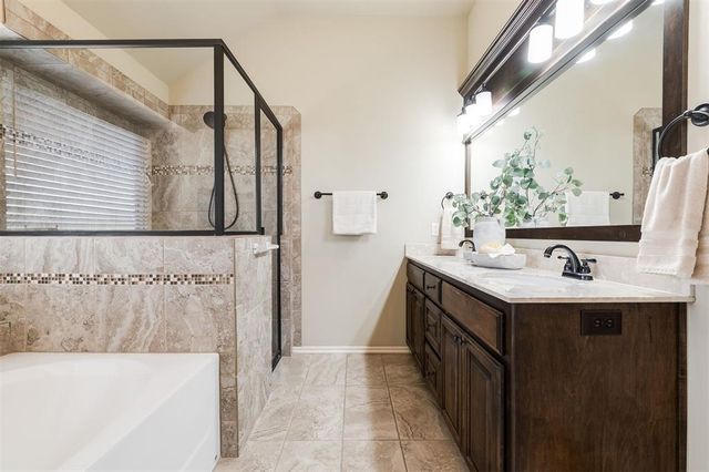 5905 NW 159th Street, Edmond, OK 73013