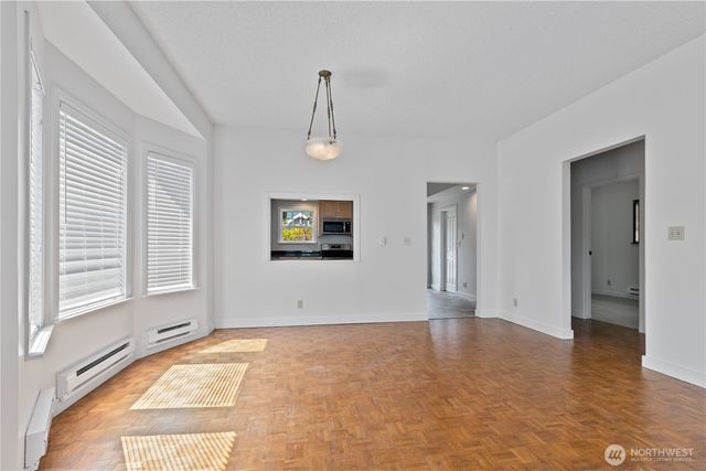 4017 Corliss Avenue N, Seattle, WA 98103