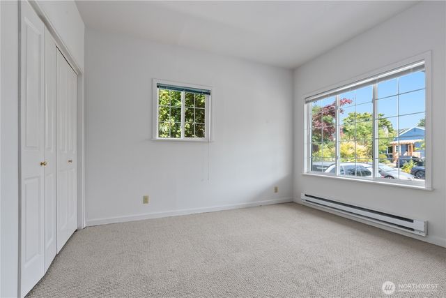 4017 Corliss Avenue N, Seattle, WA 98103