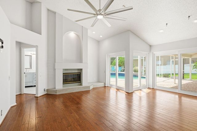 1748 HERMIT THRUSH CIRCLE, Palm Harbor, FL 34683