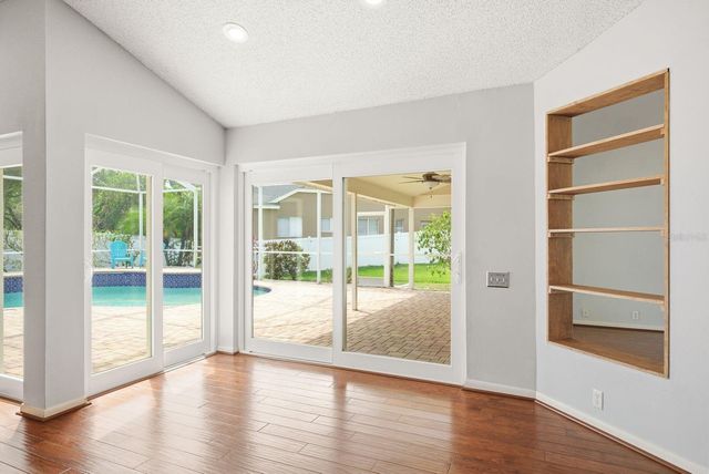 1748 HERMIT THRUSH CIRCLE, Palm Harbor, FL 34683