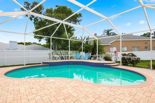 1748 HERMIT THRUSH CIRCLE, Palm Harbor, FL 34683