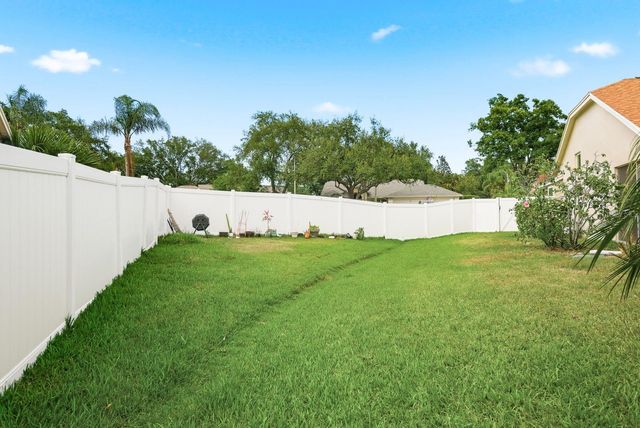 1748 HERMIT THRUSH CIRCLE, Palm Harbor, FL 34683