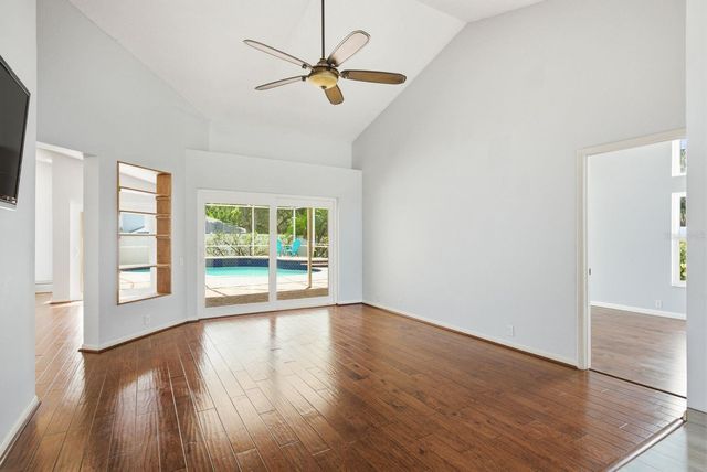 1748 HERMIT THRUSH CIRCLE, Palm Harbor, FL 34683