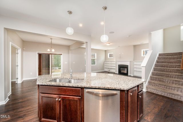 18 Dover Ridge Court, Chapel Hill, NC 27517