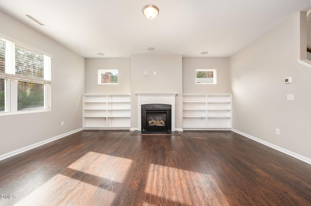 18 Dover Ridge Court, Chapel Hill, NC 27517