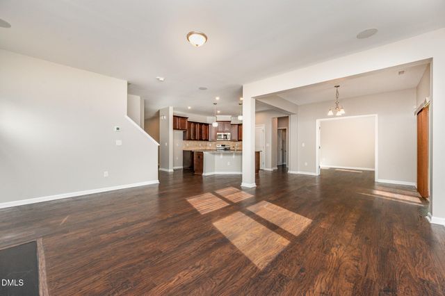 18 Dover Ridge Court, Chapel Hill, NC 27517