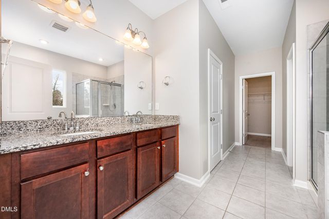 18 Dover Ridge Court, Chapel Hill, NC 27517