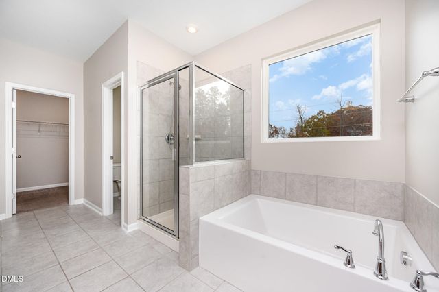 18 Dover Ridge Court, Chapel Hill, NC 27517