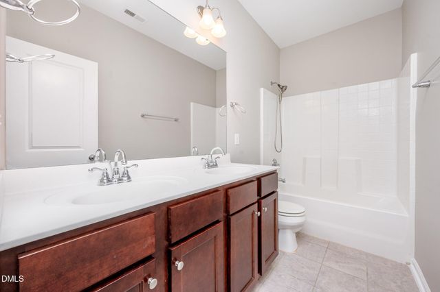 18 Dover Ridge Court, Chapel Hill, NC 27517