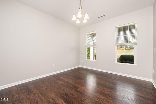 18 Dover Ridge Court, Chapel Hill, NC 27517