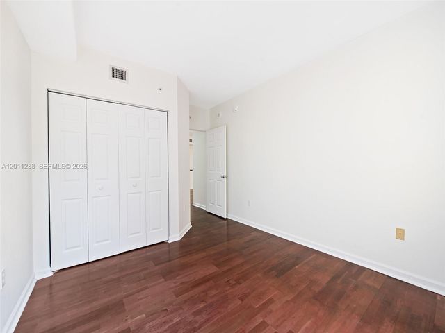 17100 N Bay Rd 1614, Sunny Isles Beach, FL 33160