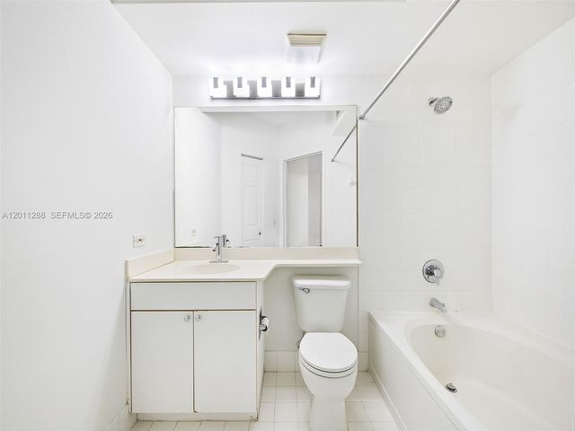 17100 N Bay Rd 1614, Sunny Isles Beach, FL 33160